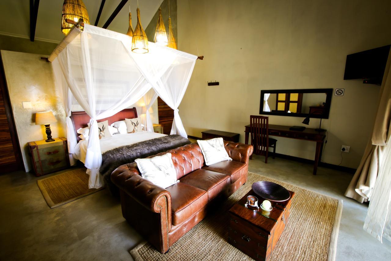 Otjiwa Safari Lodge Otjiwarongo Bagian luar foto