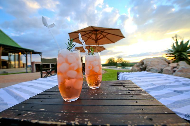 Otjiwa Safari Lodge Otjiwarongo Bagian luar foto